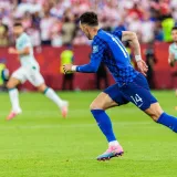 FIFA prodaje travu s finala Svjetskog prvenstva! Nećete vjerovati koliko ko&scaron;ta