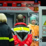 Pacijent s ebolom stigao u europsku zemlju: Usred noći ga prevezli u bolnicu