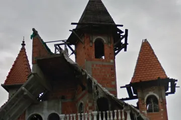 Cijela Hrvatska umire od smijeha ovom arhitektonskom biseru: Evo kakva priča stoji iza njega