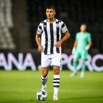 Nitko ovo nije očekivao: Dejan Lovren mogao bi zaigrati za hrvatskog prvoliga&scaron;a
