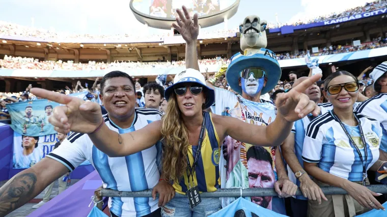 Amerikanci za susret Argentine i Engleske poslali jake policijske snage na ulice Atlante