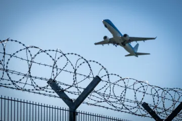 Oti&scaron;la sa sinom u Srbiju na odmor, ali na ovo nije računala: Prijeti joj do 1000 eura kazne