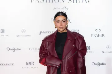 Hrvatska Kim Kardashian u &scaron;etnji sa sinom, svi su gledali u jedan skupocjeni detalj