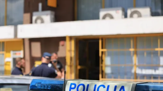 Trojica Mađara opljačkala po&scaron;tu u Karlobagu, ali nisu daleko stigli: Na&scaron;li ih za 16 minuta!