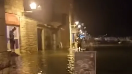 Meteorolog objasnio &scaron;to je fenomen koji je pogodio Hvar: 'Može stići bez vjetra i ki&scaron;e'