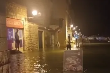 Meteorolog objasnio &scaron;to je fenomen koji je pogodio Hvar: 'Može stići bez vjetra i ki&scaron;e'