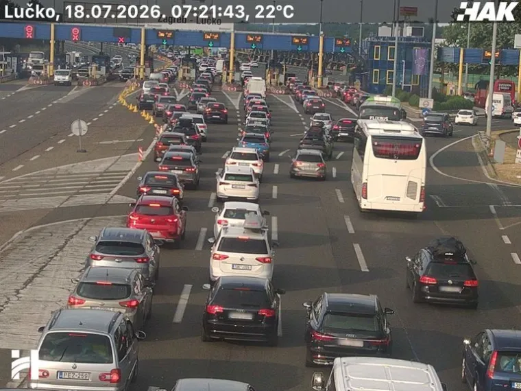 Krenule gužve, stvaraju se kilometarske kolone, evo gdje je najgore