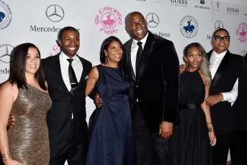 Ko&scaron;arka&scaron;ka legenda, Magic Johnson uživa u Dubrovniku i na Hvaru, a pažnju je ukrao i njegov sin