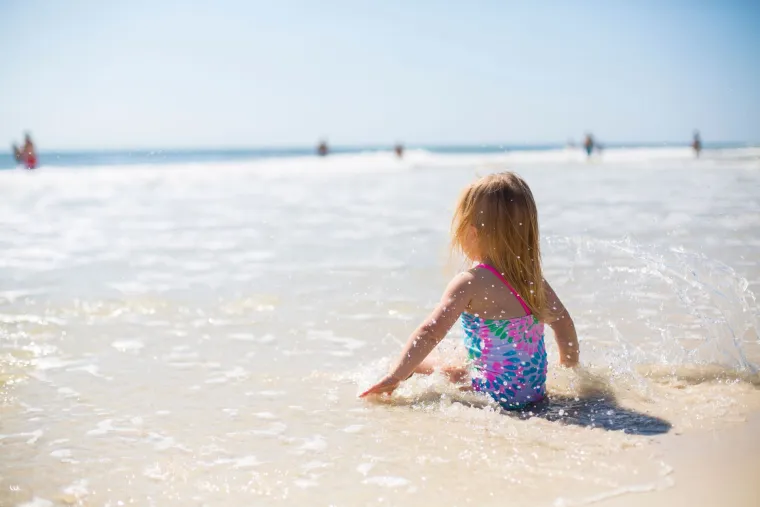 Liječnica hitne medicine upozorila roditelje: 'Ovo je najveća opasnost za djecu na plaži'