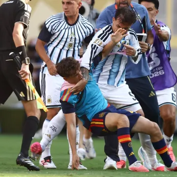 Argentinskom veznjaku nije upisan crveni karton, ali prijeti mu stroga kazna