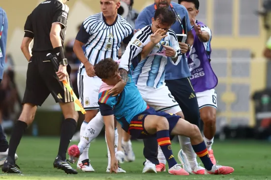 Argentinskom veznjaku nije upisan crveni karton, ali prijeti mu stroga kazna