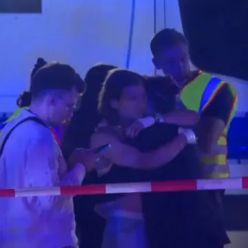 Uletio kombijem među sudionike Povorke ponosa pa napao mačetom: Jedna osoba poginula
