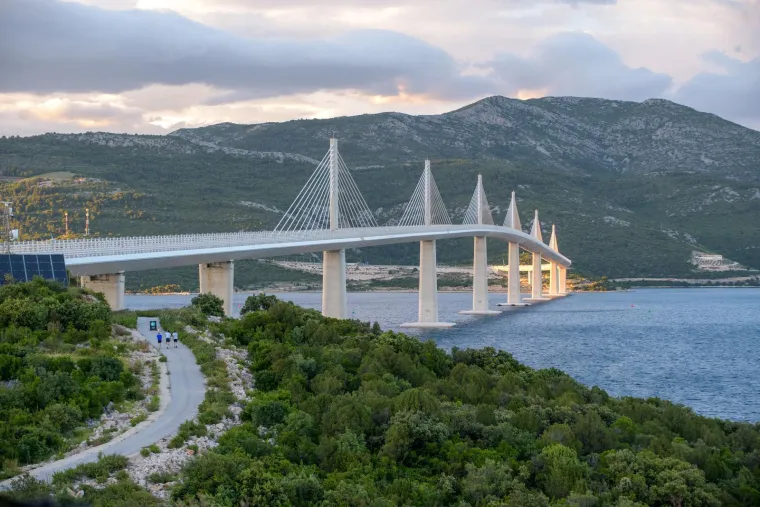 Pojavili se problemi na Pelje&scaron;kom mostu, uskoro kreću radovi: Evo &scaron;to će biti s prometom