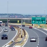 Hrvati se žestoko sukobili oko vožnje na autocesti: 'Iz gu&scaron;ta i adrenalina vozim 170 na sat'