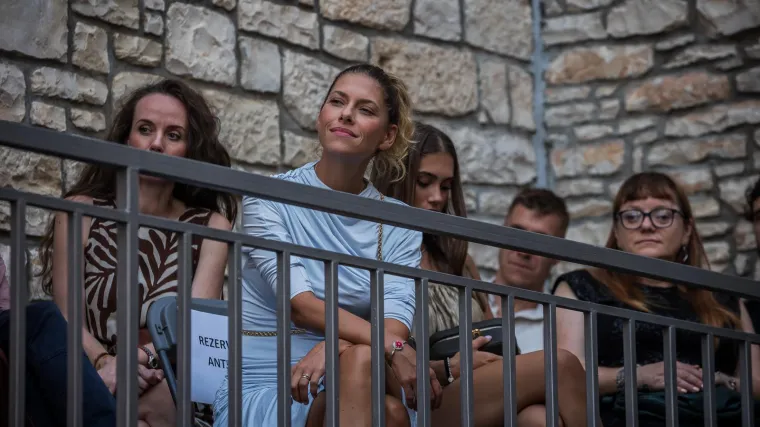 Tajno vjenčanje, put na Sardiniju pa odmor s djecom na Lopudu: Jelena Perčin o ljetu iz snova