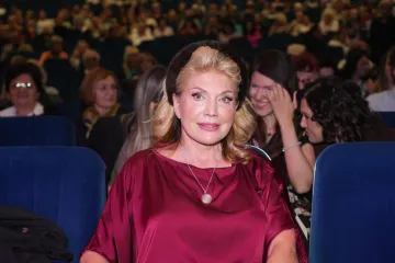 Suzana Mančić postala baka: Kći Teodora rodila sina i dala mu tradicionalno ime