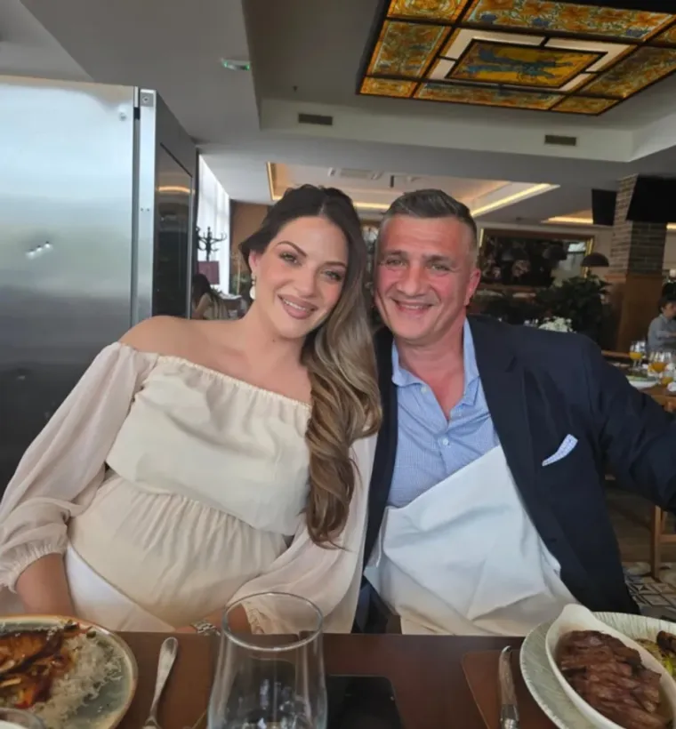 Suzana Mančić postala baka: Kći Teodora rodila sina i dala mu tradicionalno ime
