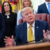 Neočekivan potez Trumpa! Kritičari upozoravaju: 'Otvara prostor za jačanje Kine i Rusije'