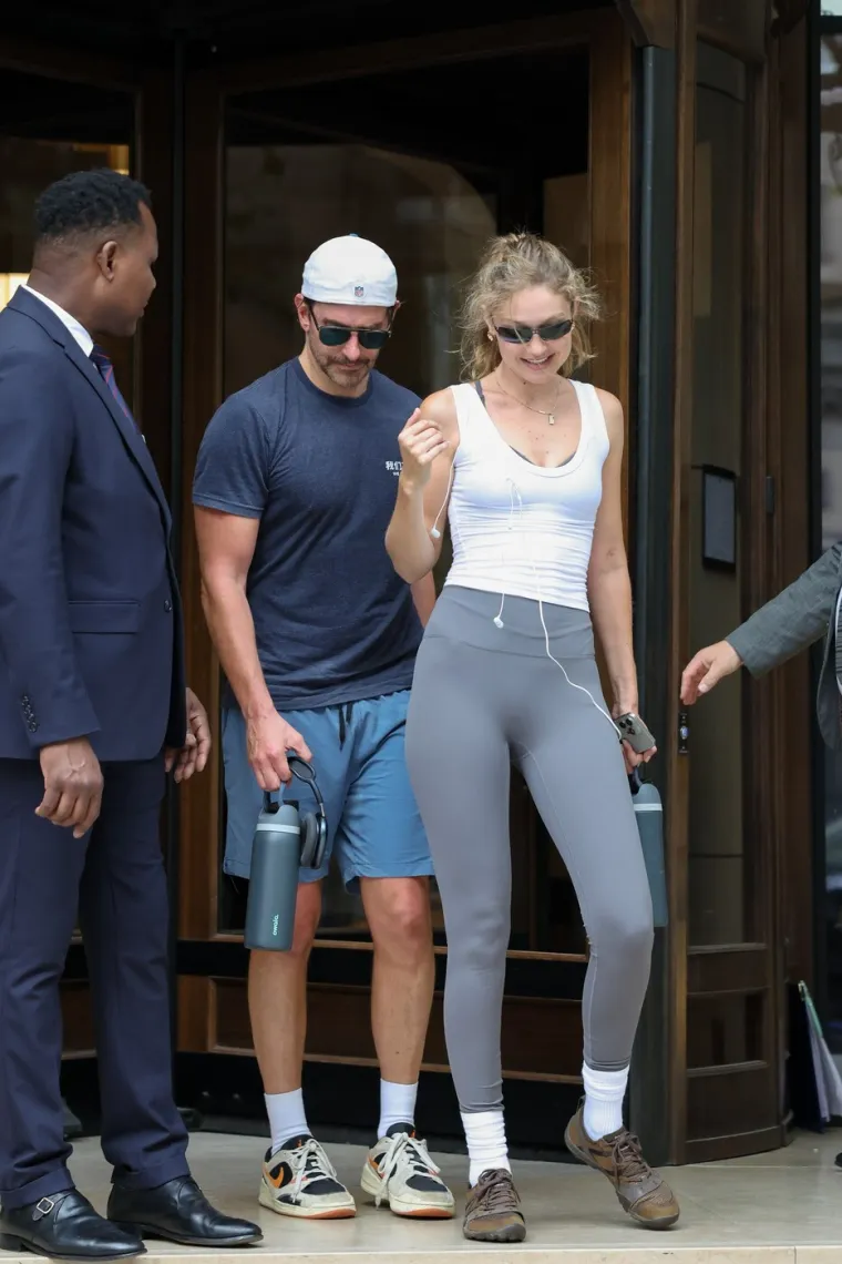 Jesu li se Gigi Hadid i Bradley Cooper tajno vjenčali? Fotografije iz Pariza pokrenule nagađanja