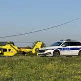 Silokombajn mu presjekao put: Motociklist te&scaron;ko ozlijeđen, stigao i helikopter