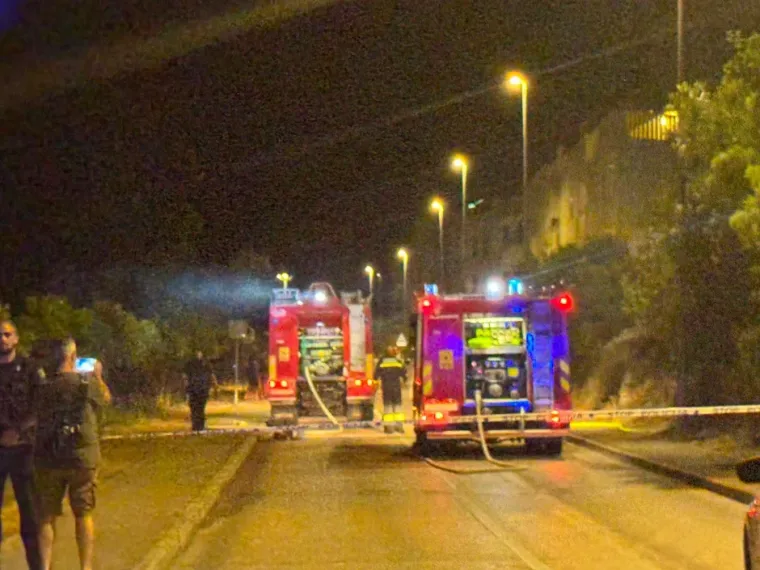 Veliki požar kod Dubrovnika progutao 6000 kvadrata, sumnja se na pirotehniku
