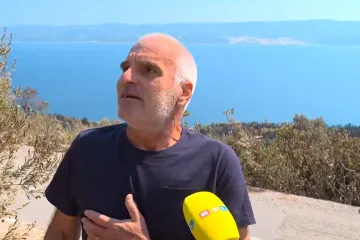 Žarko ove godine neće brati svoje masline. Slomio se pred kamerama: 'Gledao sam kako gori'