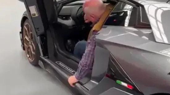 Kada si priu&scaron;ti&scaron; Lamborghini u mirovini