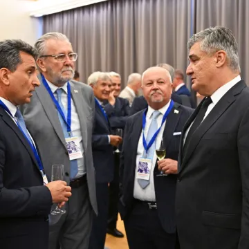 Milanović ugostio hrvatske diplomate uoči velike konferencije u Zagrebu
