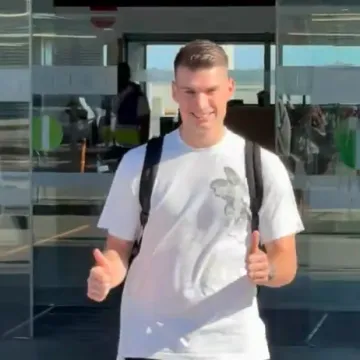 Livaković sletio u Barcelonu: Evo kada bi trebao potpisati