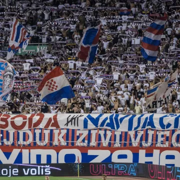 Skupo će ih stajati europska noć: UEFA kaznila Hajduk i Rijeku, prijeti im jo&scaron; gore