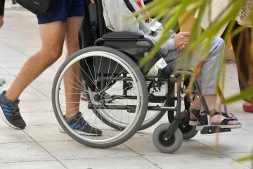 Tri eura za sat skrbi, ministar Ružić odgovara: 'Moje nije da pojedince učinim zadovoljnima'