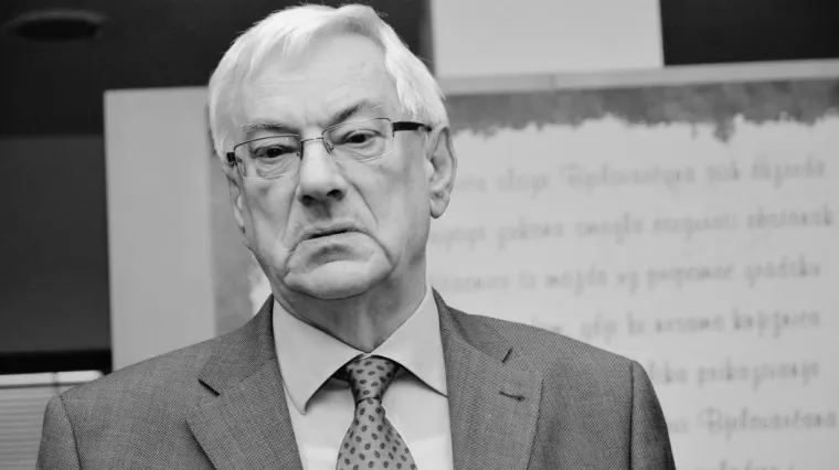 HAZU zavijen u crno: Preminuo Slobodan Ka&scaron;tela, desetljećima služio Akademiji