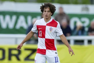 Hrvatski U-19 reprezentativac napu&scaron;ta Barcelonu! Izabrao je neočekivanu destinaciju