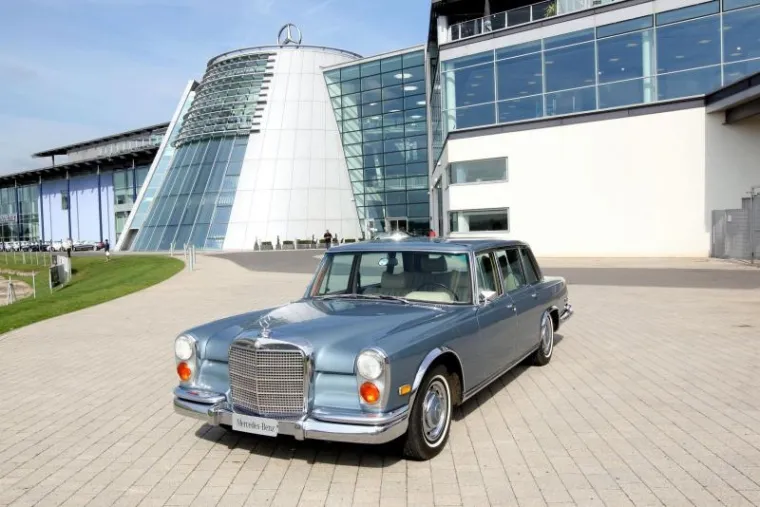 Mercedes Benz Mercedes Benz