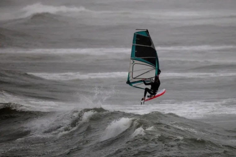 PXL windsurfing vjetar more PXL windsurfing vjetar more