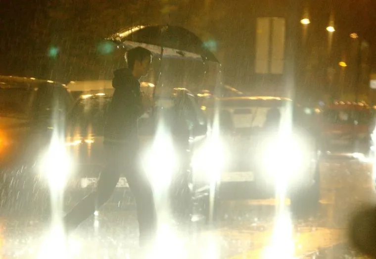 PXL ki&scaron;a munja nevrijeme zagreb Prolom oblaka Zagrebu