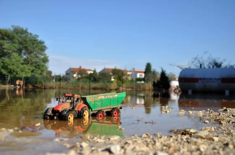 PXL - poplava, Pula PXL poplava, Pula