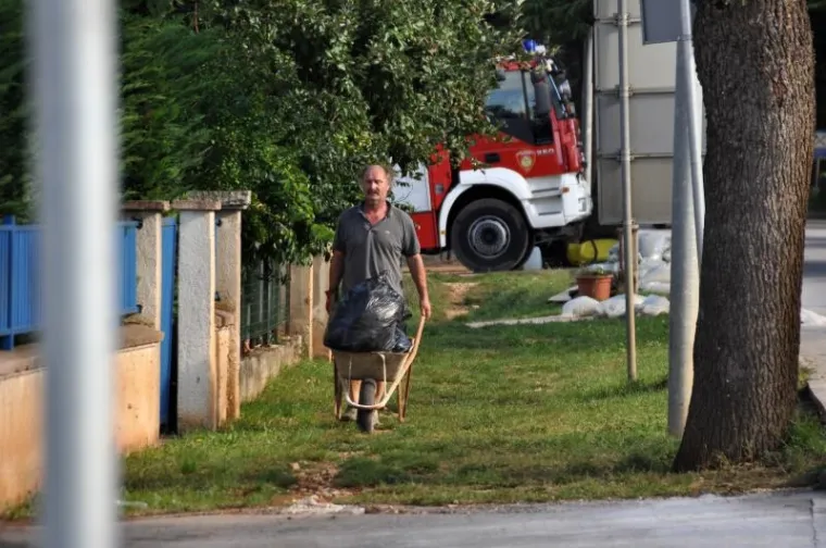 PXL - poplava, Pula PXL poplava, Pula