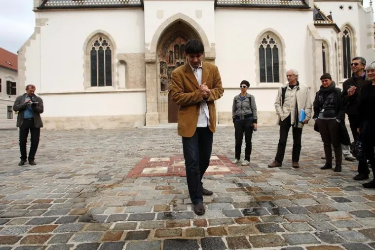 PXL labrović pišanje PXL labrović pišanje