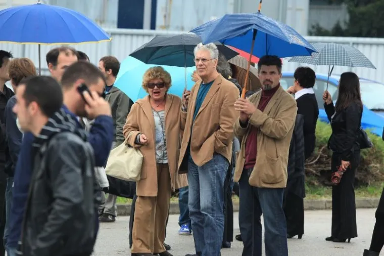 PXL pirati dvd vhs Totalno uni&scaron;tenje piratskih DVD-a VHS-a