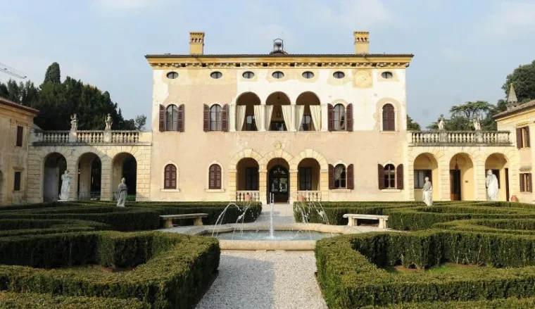 PXL brad pitt angelina jolie vila PXL brad pitt angelina jolie vila