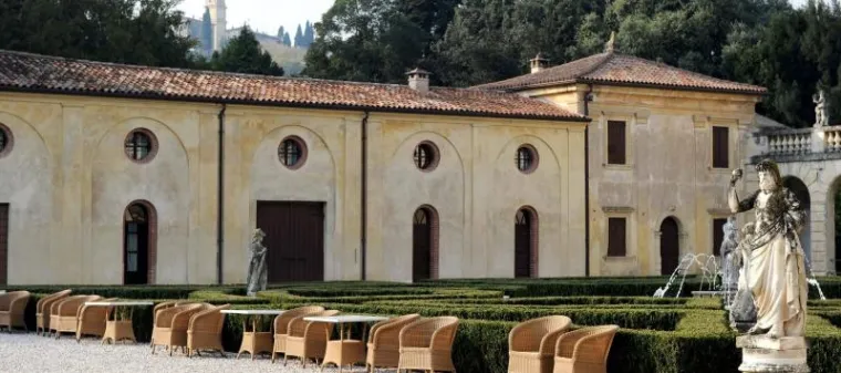 PXL brad pitt angelina jolie vila PXL brad pitt angelina jolie vila