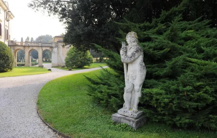 PXL brad pitt angelina jolie vila PXL brad pitt angelina jolie vila