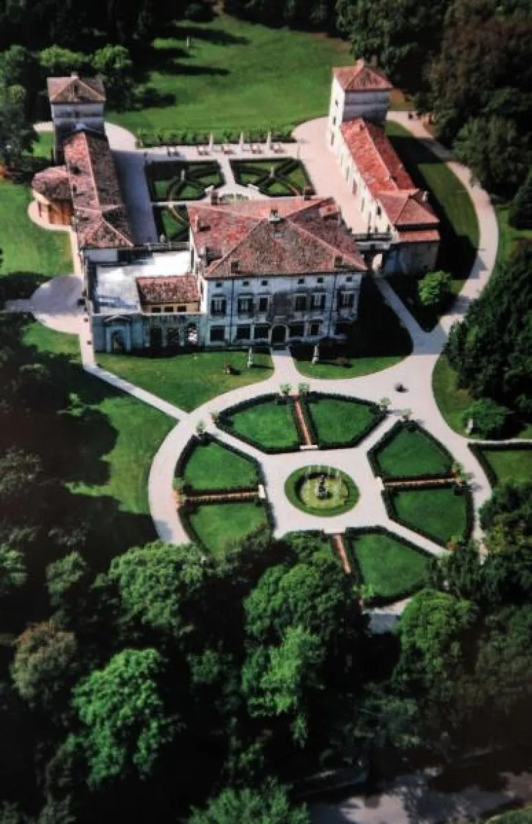 PXL brad pitt angelina jolie vila PXL brad pitt angelina jolie vila