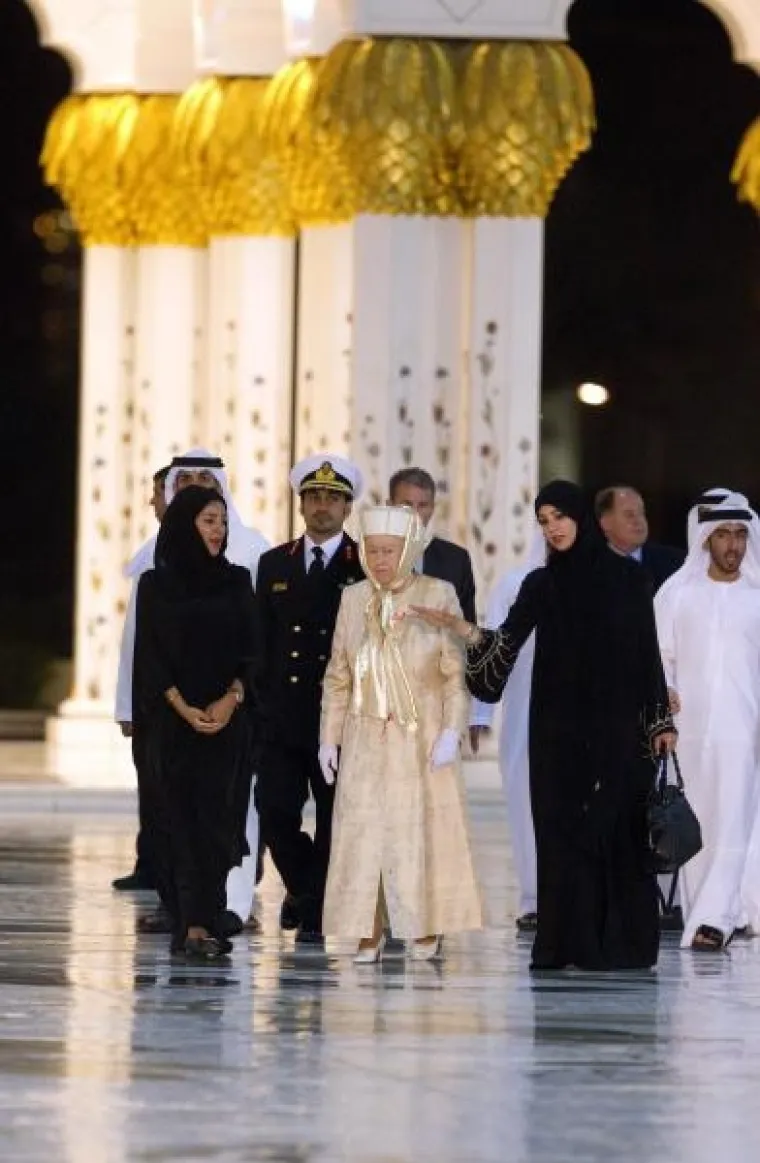 PXL kraljica elizabeta abu dhabi PXL kraljica elizabeta abu dhabi