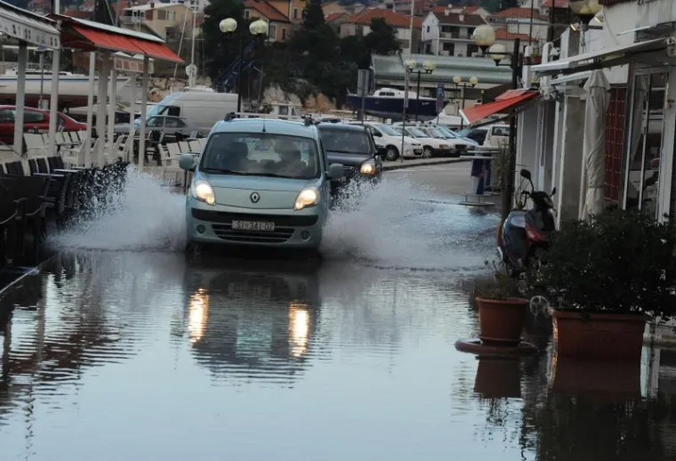 PXL šibenik plima poplava PXL šibenik plima poplava