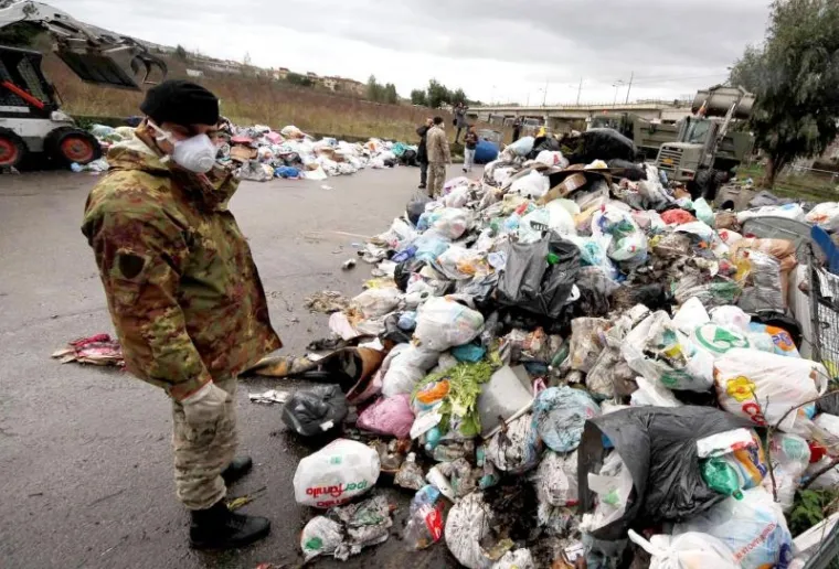 PXL napulj smeće PXL napulj smeće