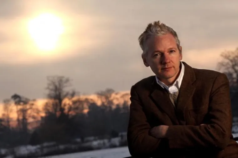 PXL julian assange PXL julian assange