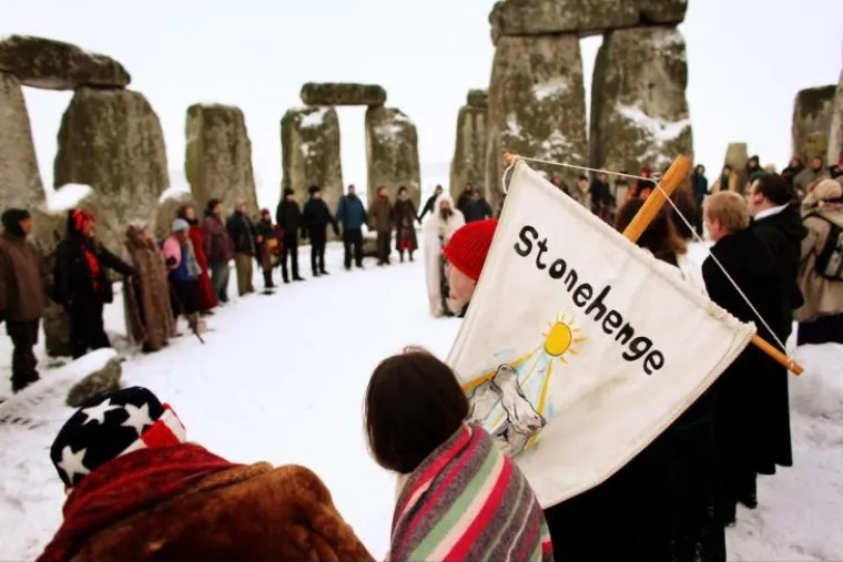 PXL druidi solsticij stonehenge PXL druidi solsticij stonehenge