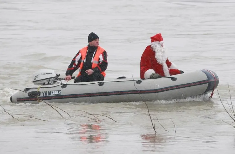 PXL &scaron;tefanjski spust savom PXL &scaron;tefanjski spust savom